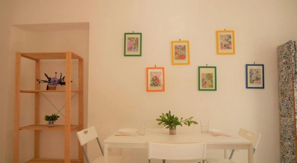 House With Garden And Parking Space In Mergellina نابولي المظهر الخارجي الصورة